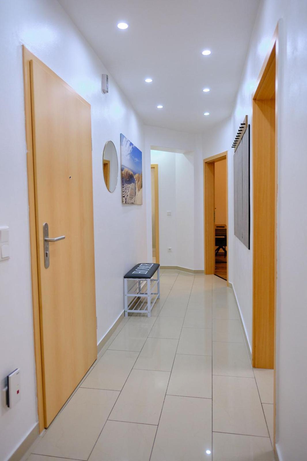 Primetime Suite Fuer 8+Kueche/Wifi เอสเซน ภายนอก รูปภาพ