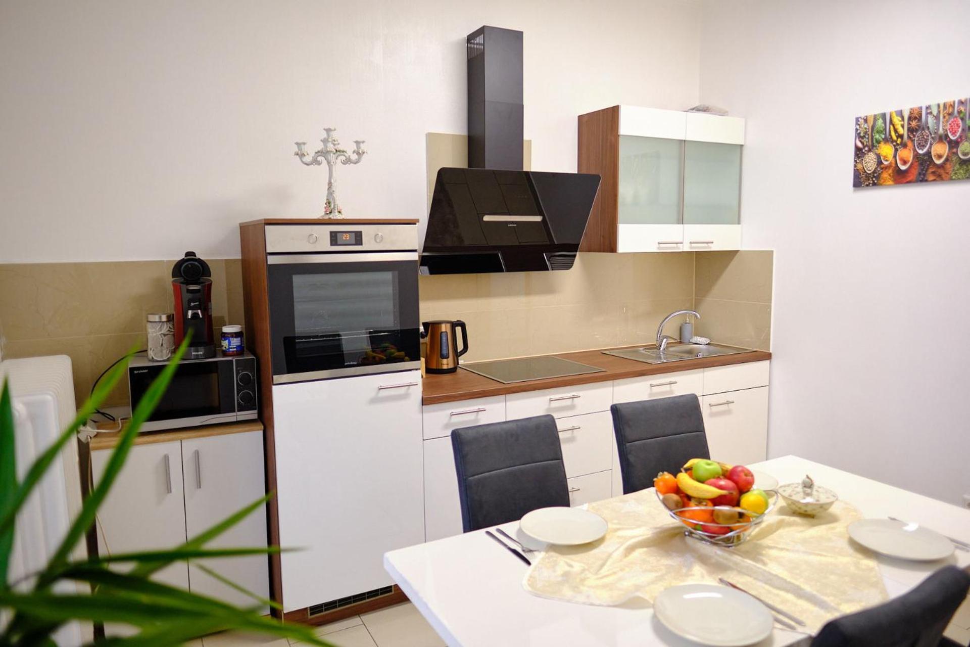 Primetime Suite Fuer 8+Kueche/Wifi เอสเซน ภายนอก รูปภาพ